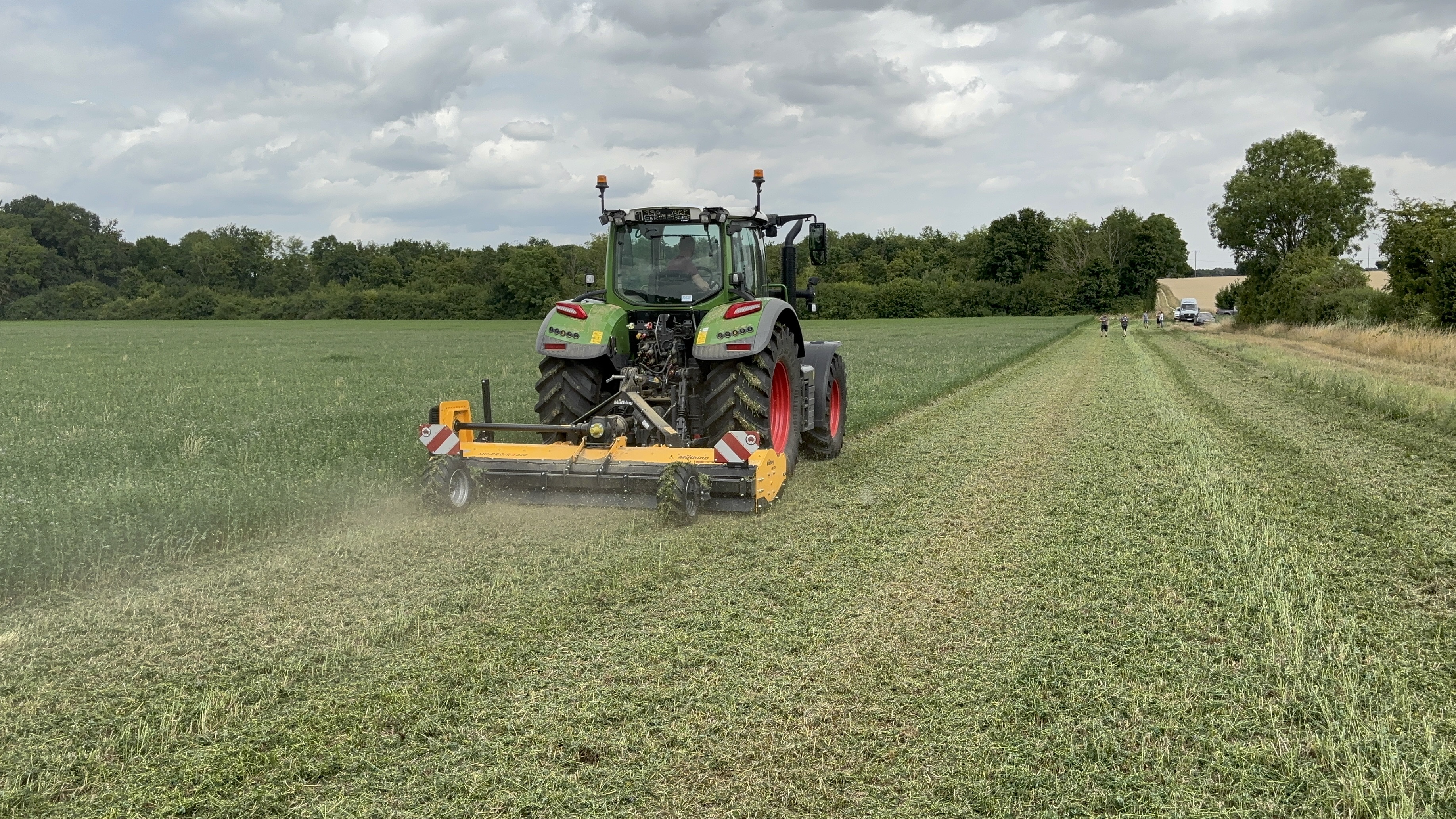 PRO-R Vario – aizmugures uzkares mulčeris